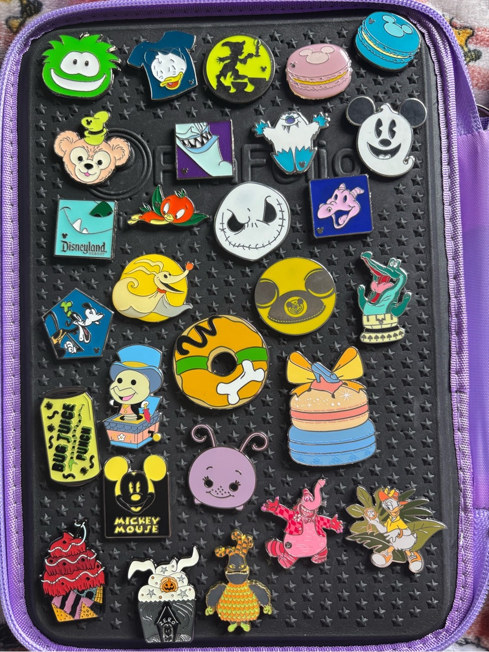 DISNEY PINS!! - Picture 2 of 3